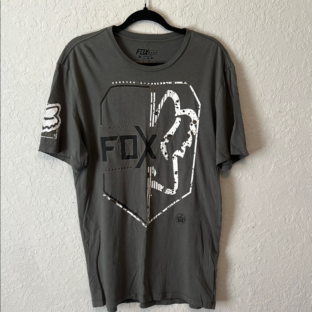 Fox Gray Short Sleeve Graphic Tee
